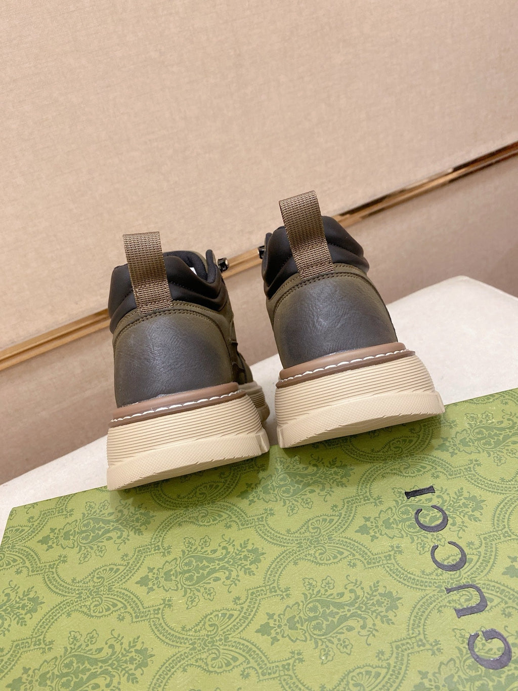 Gucci Premium Italian Leather Loafers